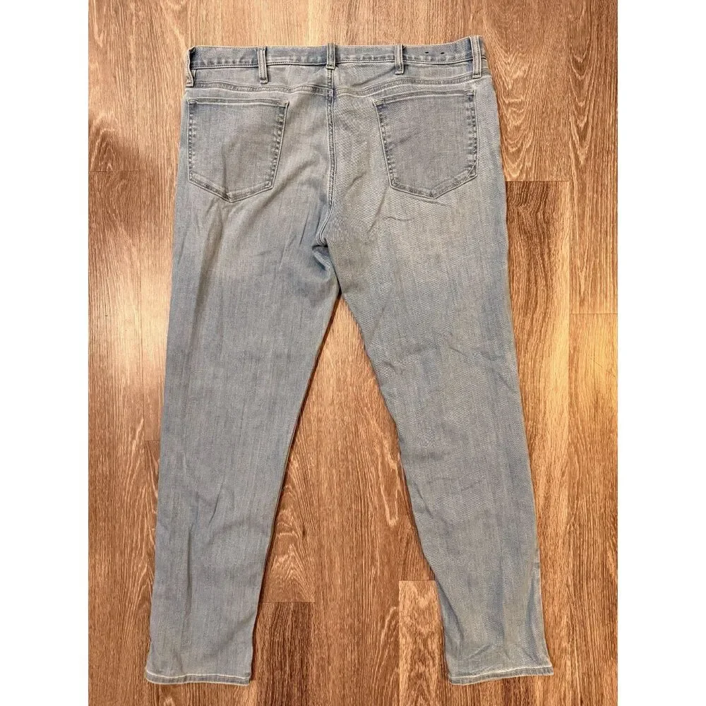 Banana Republic Men's Traveler Jeans Light Wash Slim Fit 40x34